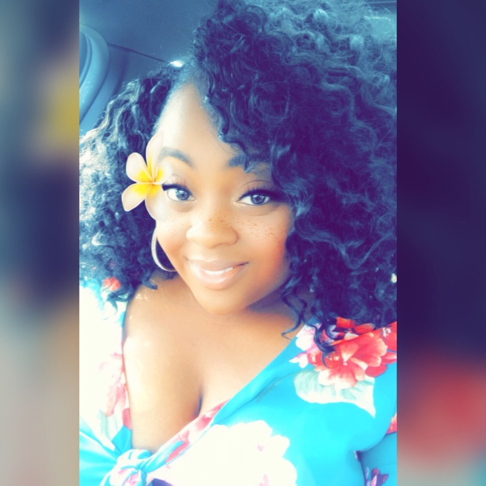 Meet your Posher, Farah